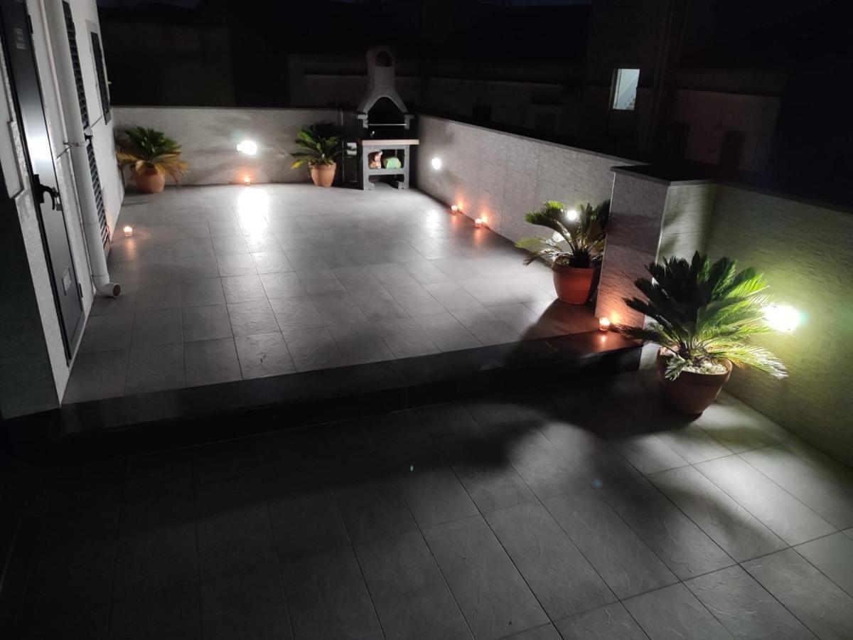 Апартаменти La Terrazza Del Corso Неаполь Екстер'єр фото